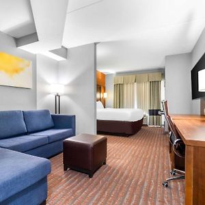 Queen Suite